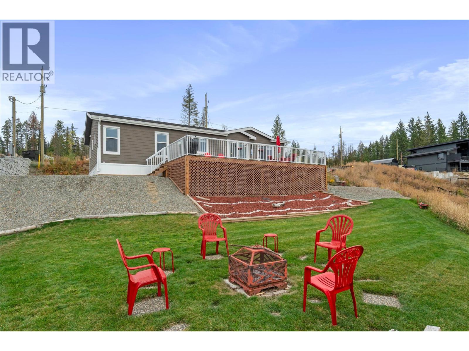 5208 Celista Place, Celista, British Columbia  V0E 1M6 - Photo 3 - 10365513