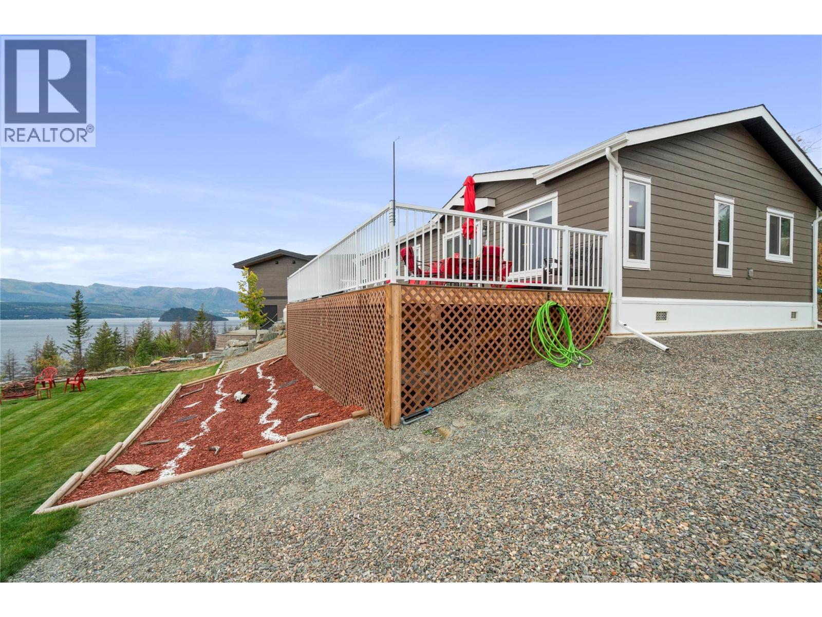 5208 Celista Place, Celista, British Columbia  V0E 1M6 - Photo 35 - 10365513