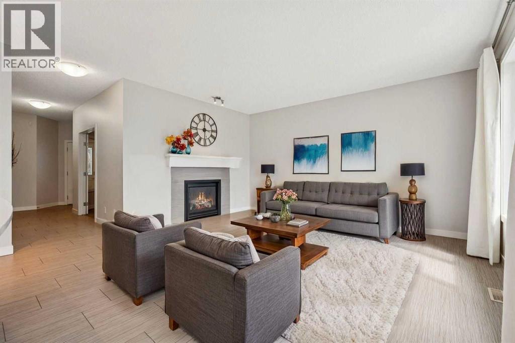 15 Sherwood Gate Nw, Calgary, Alberta  T3R 0N6 - Photo 2 - A2268663