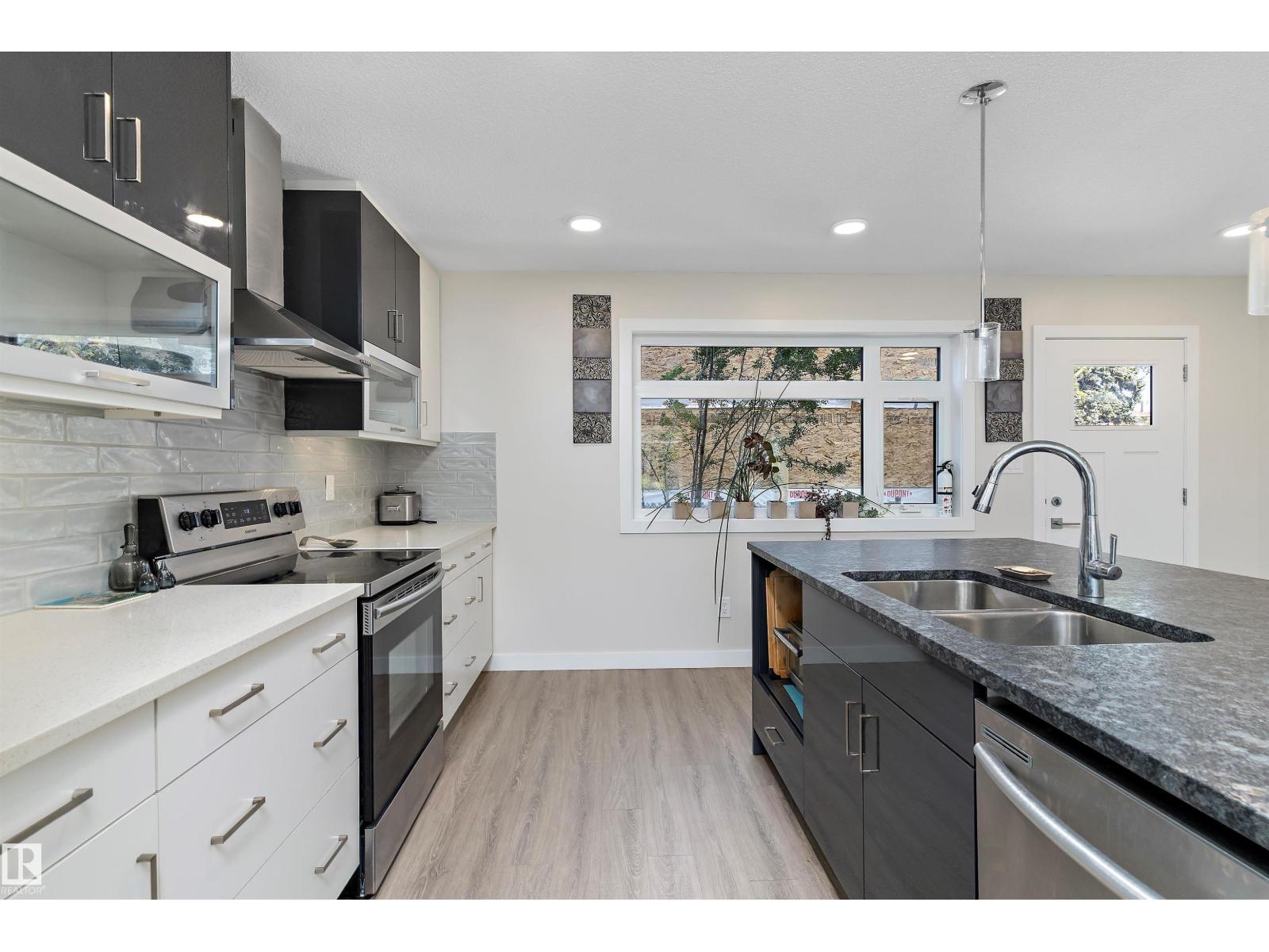 12204 117 AV NW, Edmonton, Alberta