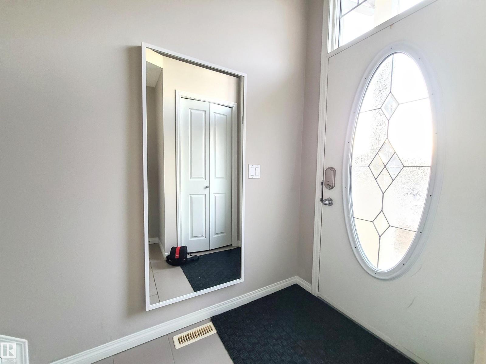 448 Hemmingway Rd Nw Nw, Edmonton, Alberta  T6M 0M5 - Photo 3 - E4465406