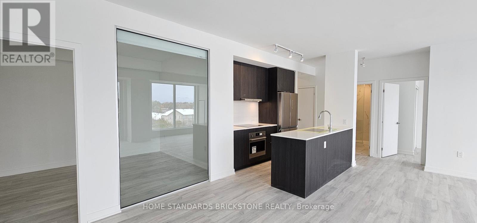 N424 - 7 Golden Lion Heights, Toronto, Ontario  M2M 0C1 - Photo 2 - C12534656