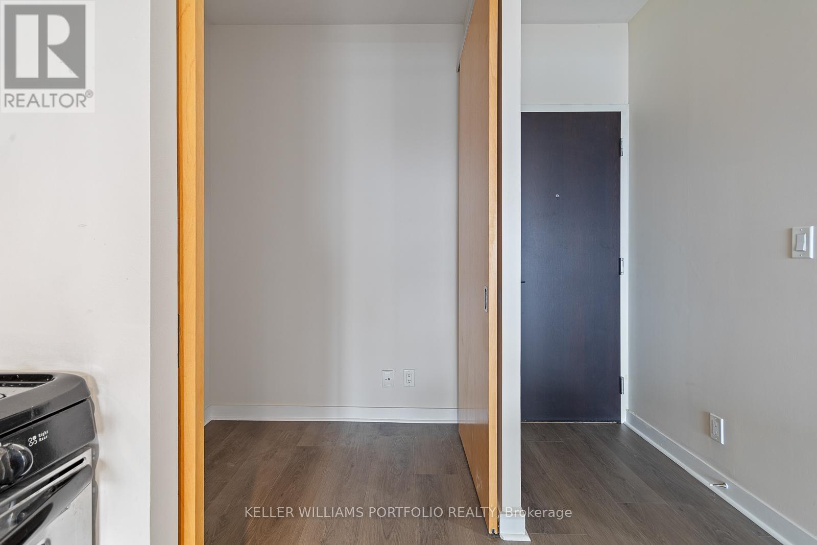 1224 - 1 Shaw Street, Toronto, Ontario  M6K 0A1 - Photo 5 - C12534726