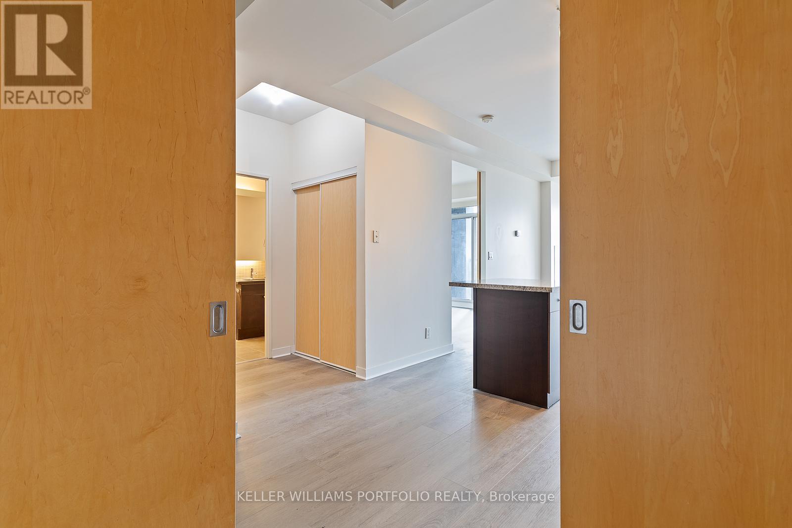 1224 - 1 Shaw Street, Toronto, Ontario  M6K 0A1 - Photo 6 - C12534726