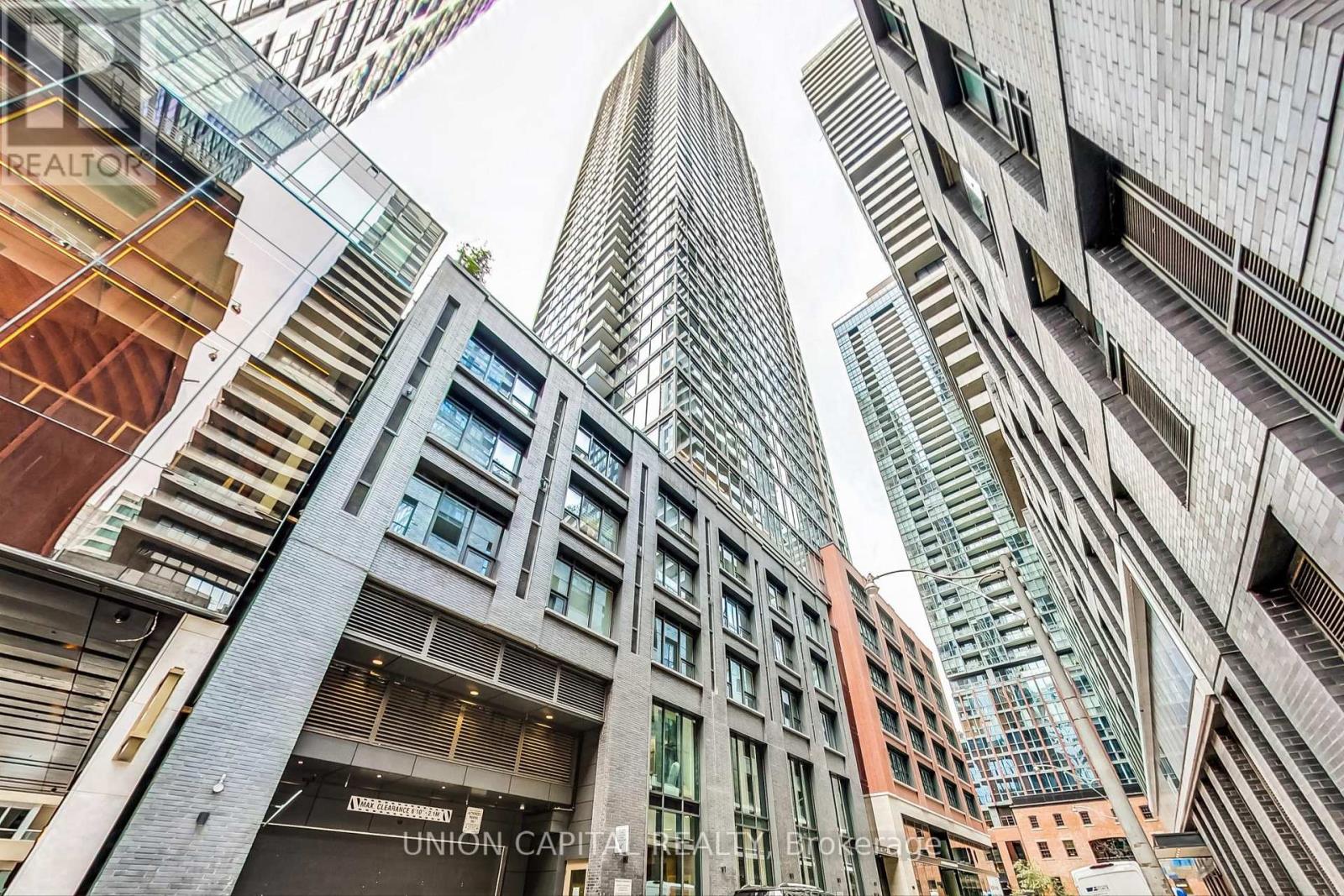 611 - 55 MERCER STREET, Toronto, Ontario