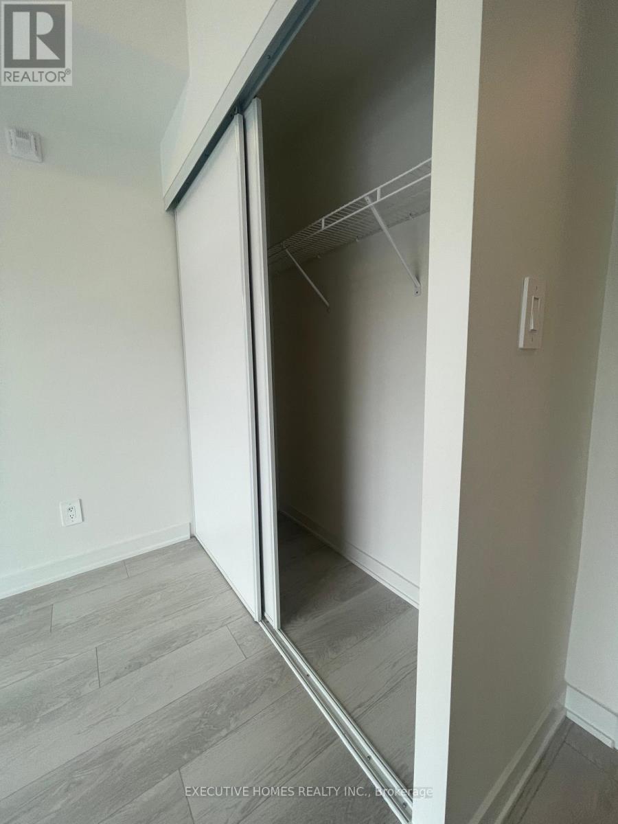 203 - 1440 Clarriage Court, Milton, Ontario  L9E 1B3 - Photo 18 - W12424396