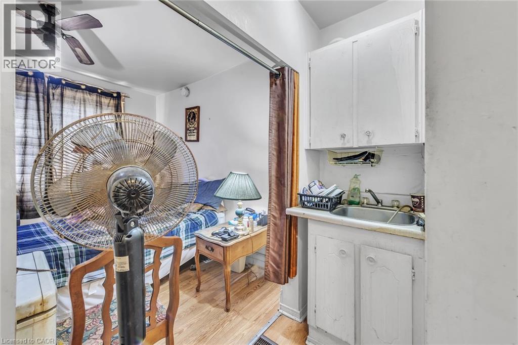 1367 Cannon Street E, Hamilton, Ontario  L8H 1W2 - Photo 12 - 40787327