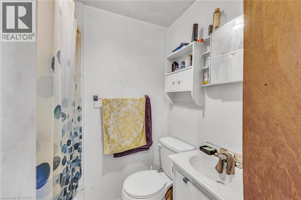 1367 Cannon Street E, Hamilton, Ontario  L8H 1W2 - Photo 13 - 40787327