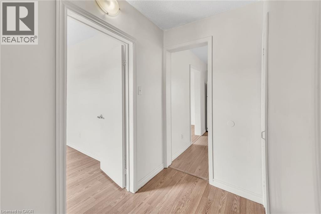 1367 Cannon Street E, Hamilton, Ontario  L8H 1W2 - Photo 39 - 40787327