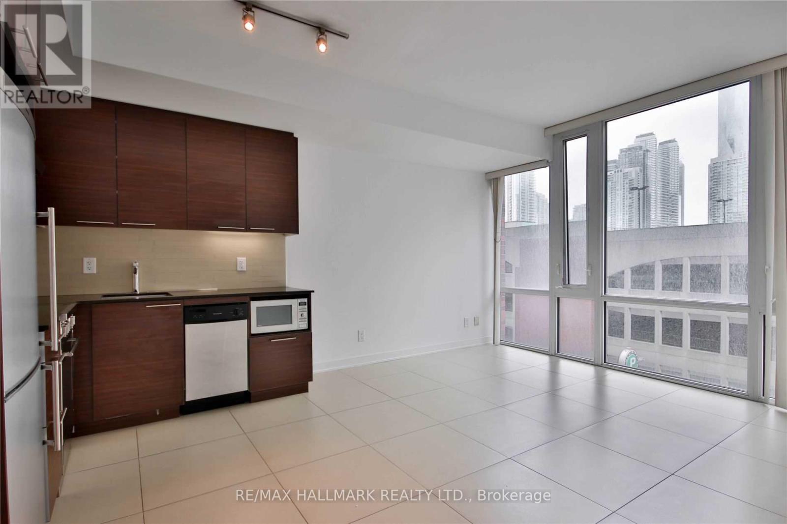 418 - 1 Market Street, Toronto, Ontario  M5E 0A2 - Photo 8 - C12523130