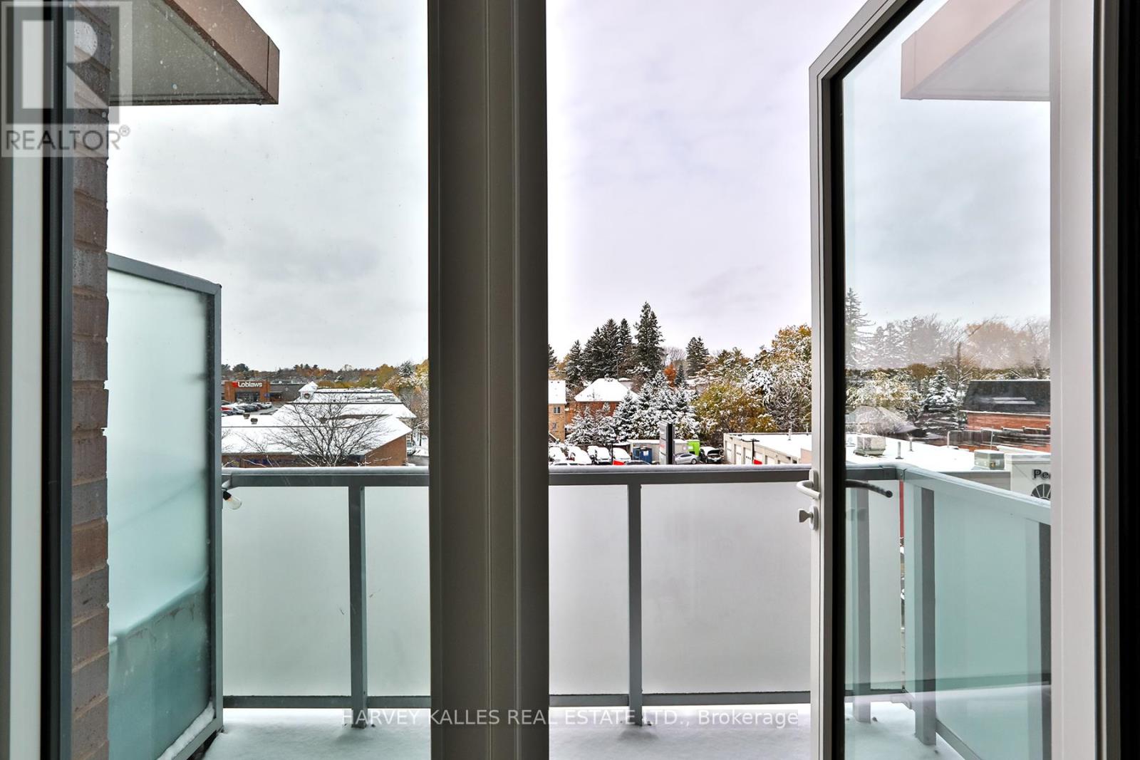 338 - 215 Lakeshore Road W, Mississauga, Ontario  L5H 1G5 - Photo 20 - W12532928