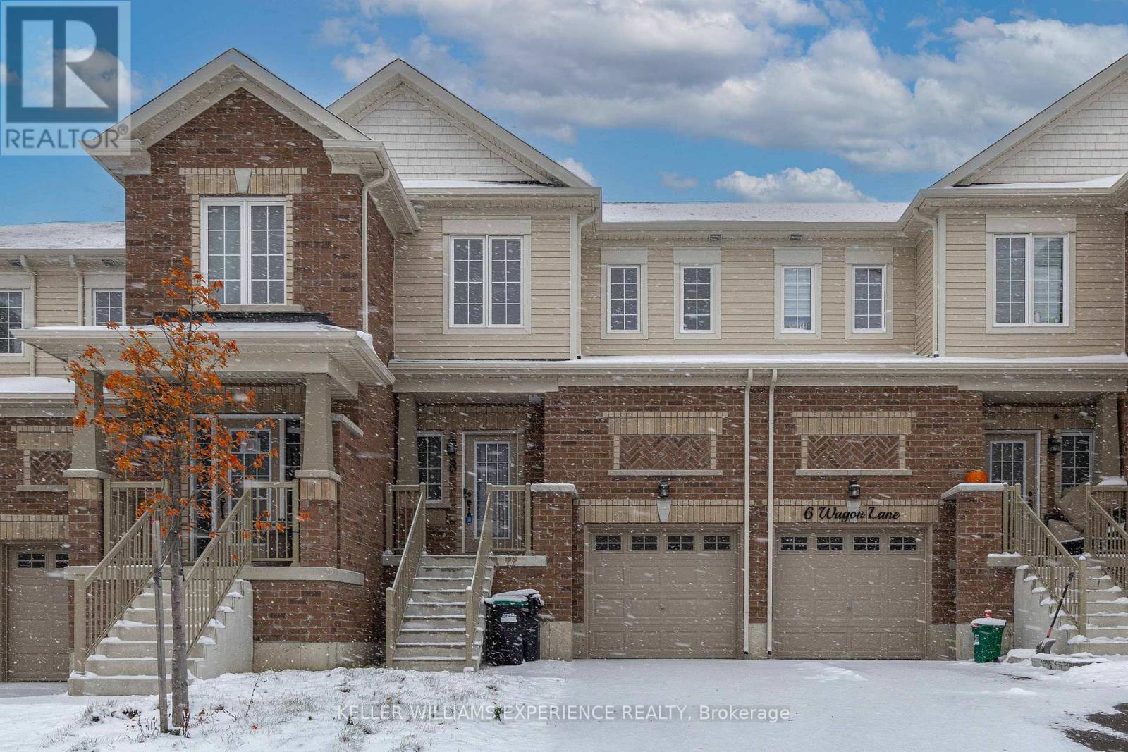 8 WAGON LANE, Barrie, Ontario