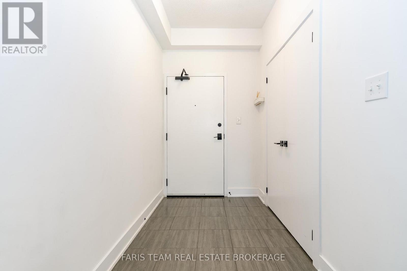 102 - 8 Culinary Lane, Barrie, Ontario  L9J 0T2 - Photo 8 - S12534698