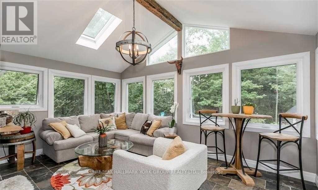 52 Birchwood Trail, Wasaga Beach, Ontario  L9Z 1B1 - Photo 13 - S12534742