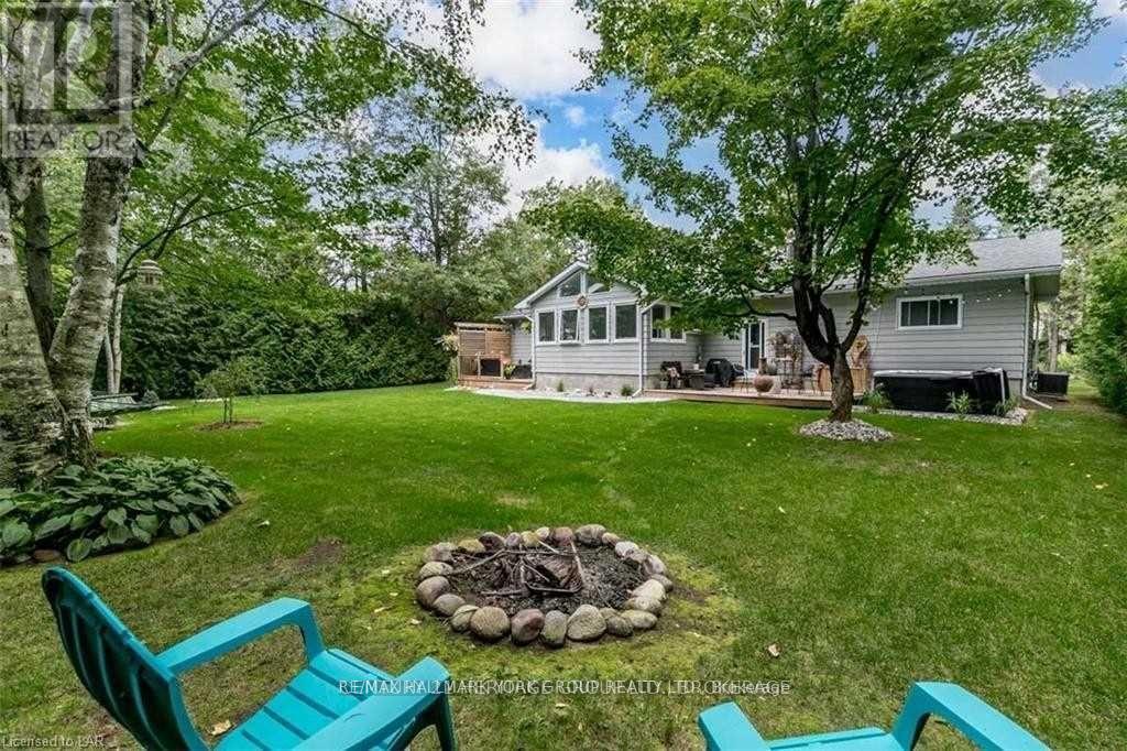 52 Birchwood Trail, Wasaga Beach, Ontario  L9Z 1B1 - Photo 25 - S12534742