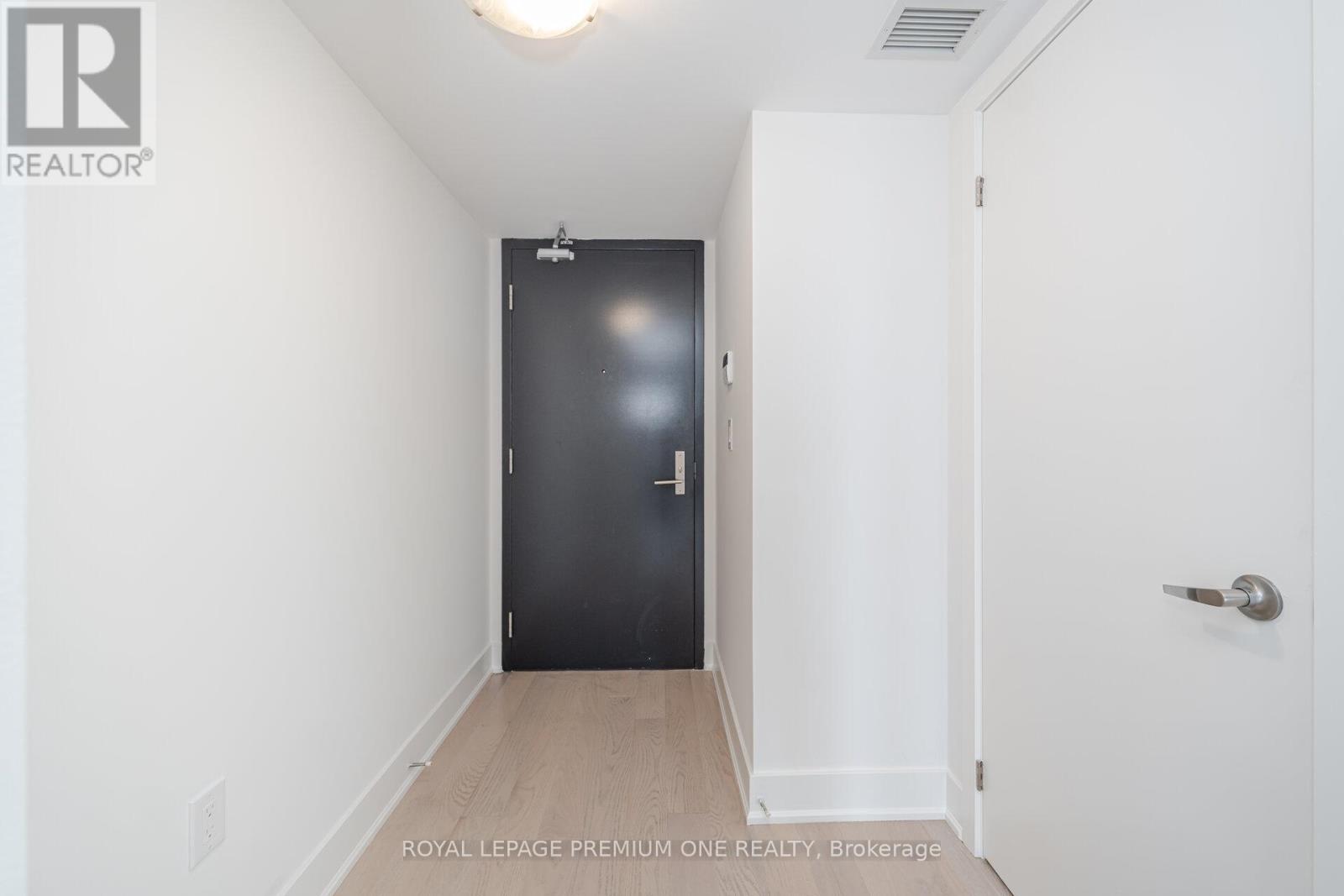 2607 - 955 Bay Street, Toronto, Ontario  M5S 0C6 - Photo 7 - C12521214