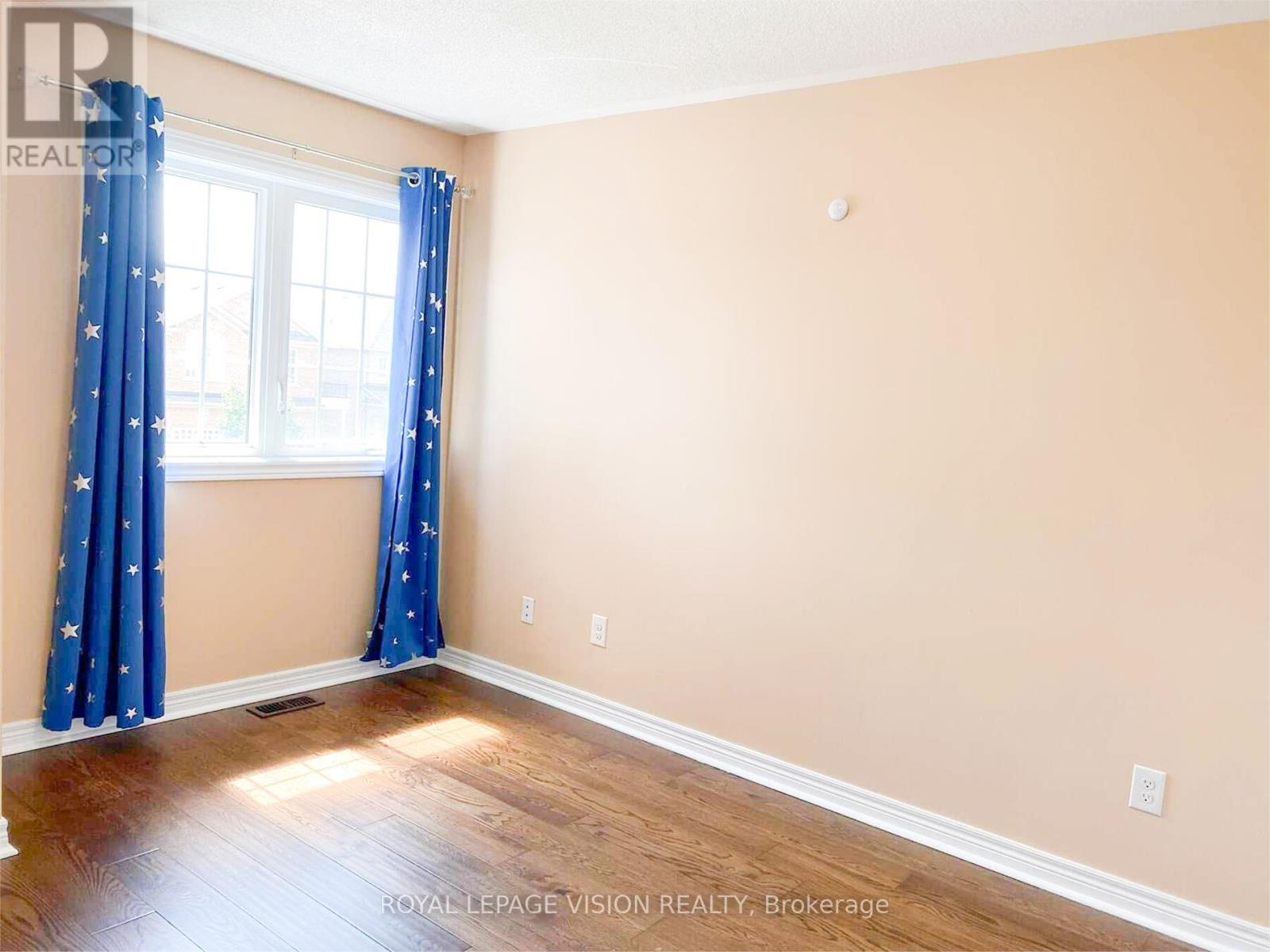 7429 Saint Barbara Boulevard, Mississauga, Ontario  L5W 0G3 - Photo 16 - W12534654