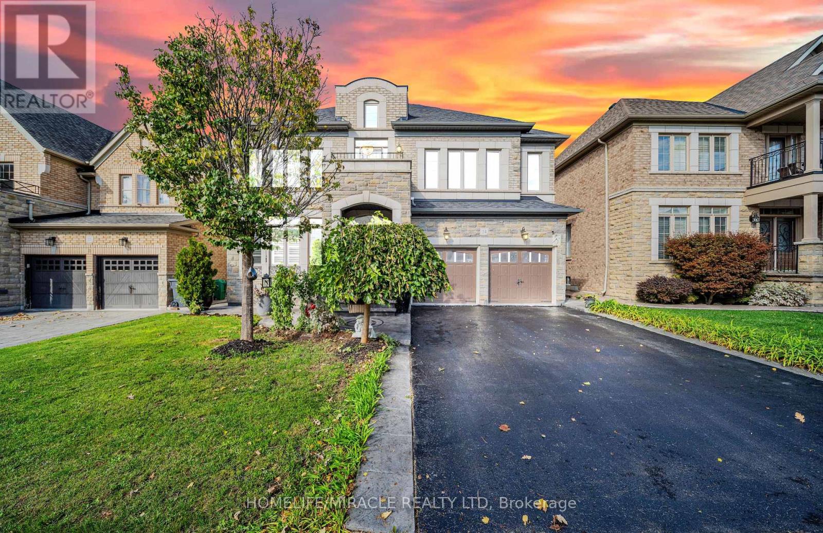 24 HAYWOOD DRIVE, Brampton, Ontario