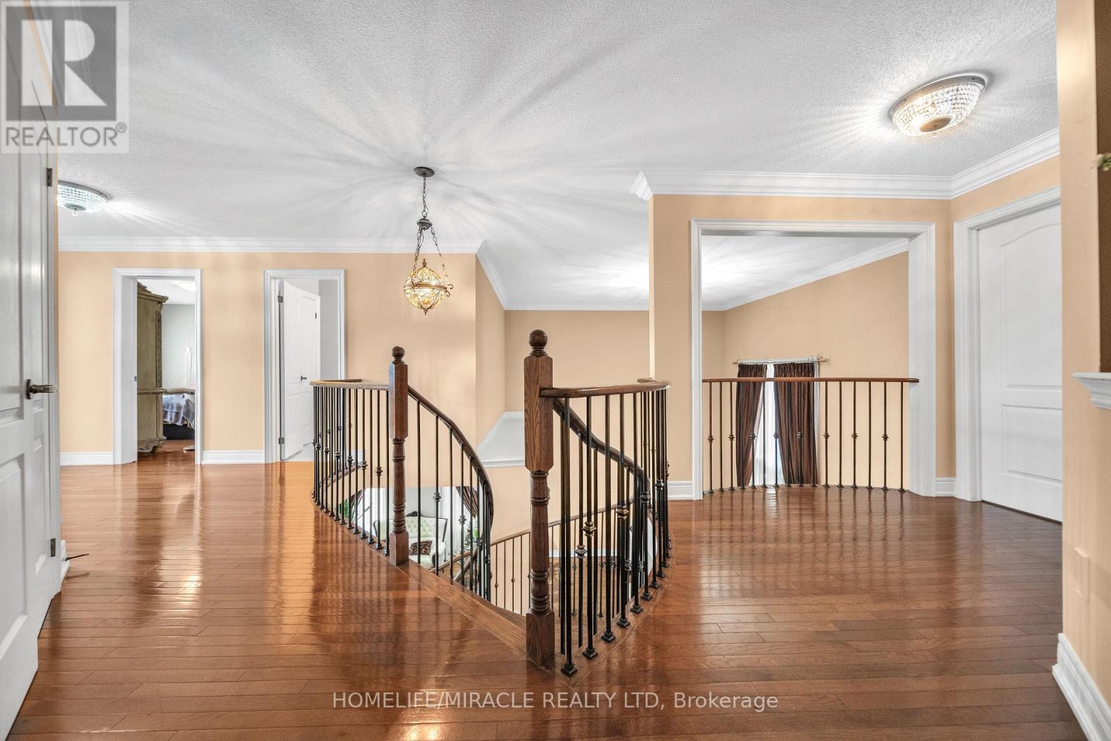 24 Haywood Drive, Brampton, Ontario  L6X 0W1 - Photo 21 - W12534674