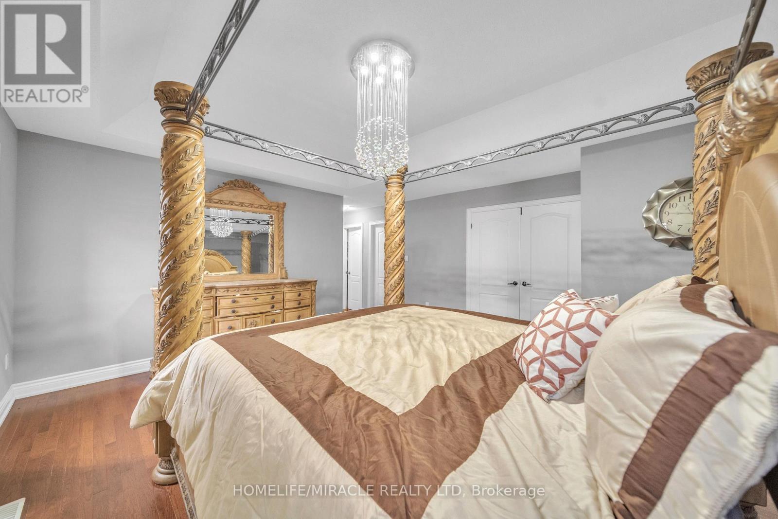 24 Haywood Drive, Brampton, Ontario  L6X 0W1 - Photo 24 - W12534674