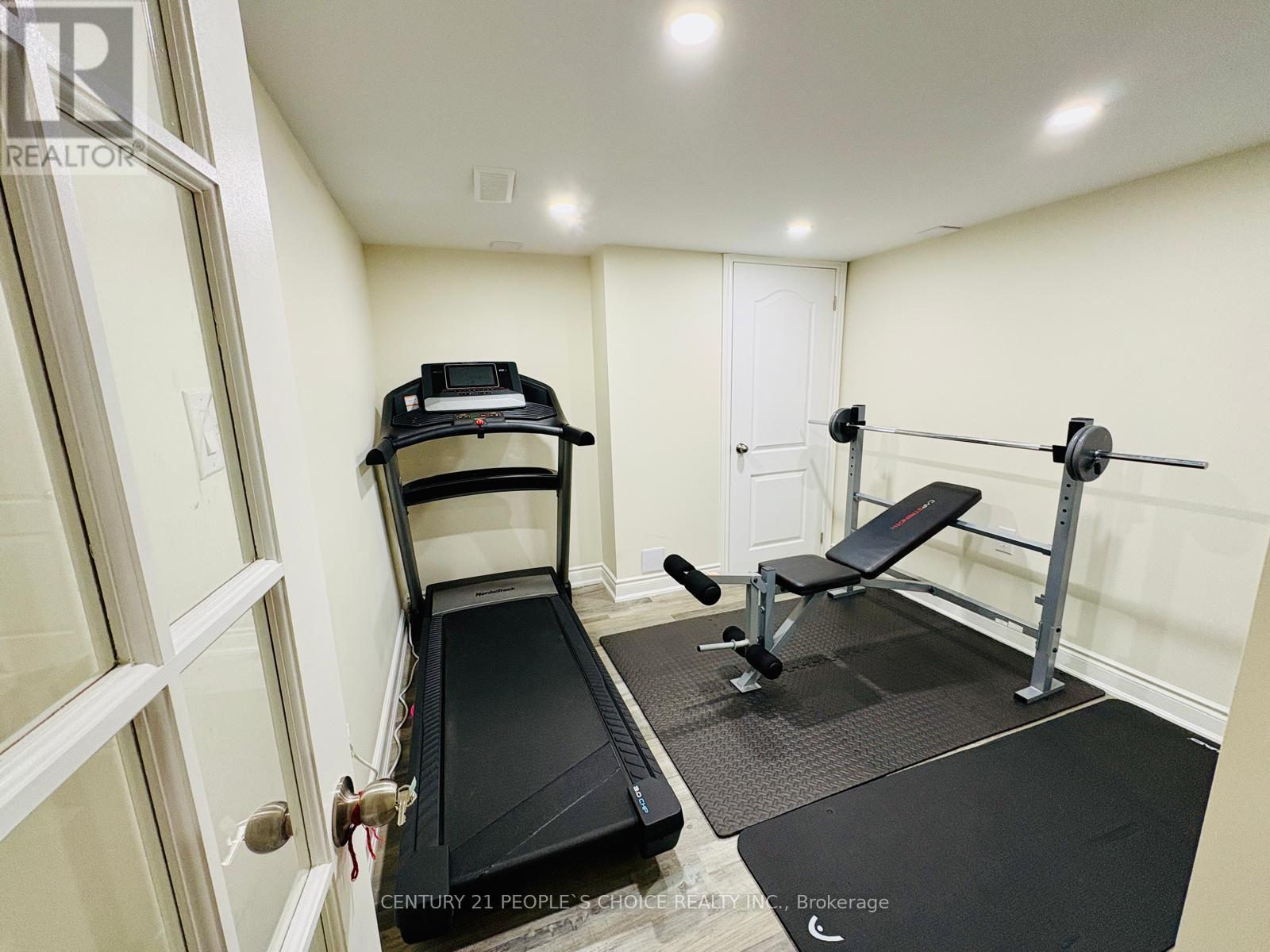 76 Leadenhall Drive, Brampton, Ontario  L7A 0B2 - Photo 12 - W12534690