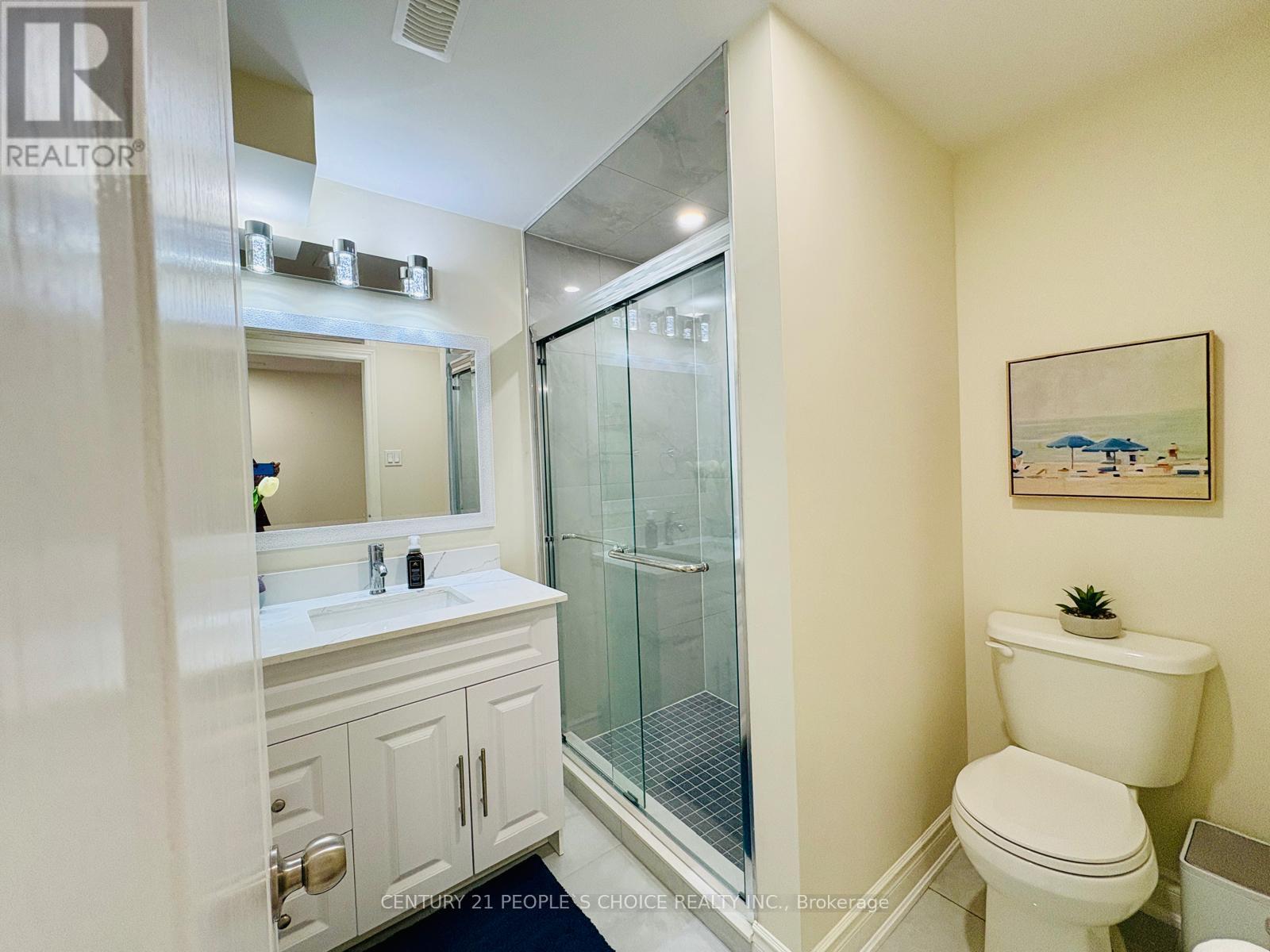 76 Leadenhall Drive, Brampton, Ontario  L7A 0B2 - Photo 7 - W12534690