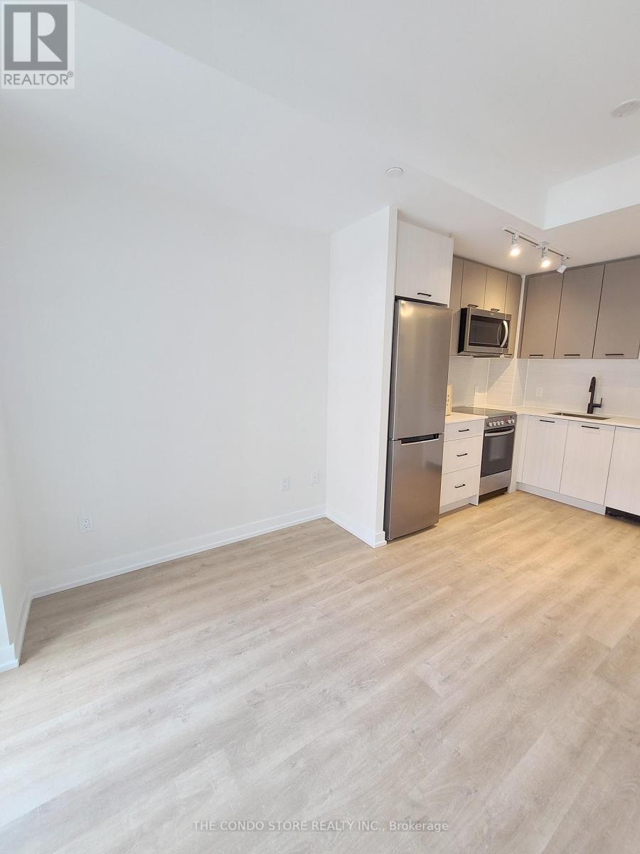 203 - 2300 St. Clair Avenue W, Toronto, Ontario  M6N 1K8 - Photo 6 - W12534718