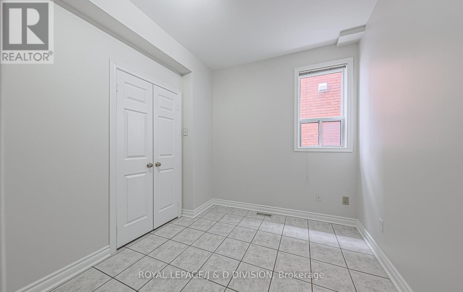 Main - 484 Concord Avenue, Toronto, Ontario  M6H 2P8 - Photo 11 - W12534724
