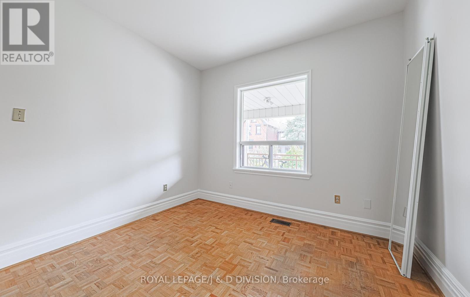 Main - 484 Concord Avenue, Toronto, Ontario  M6H 2P8 - Photo 4 - W12534724