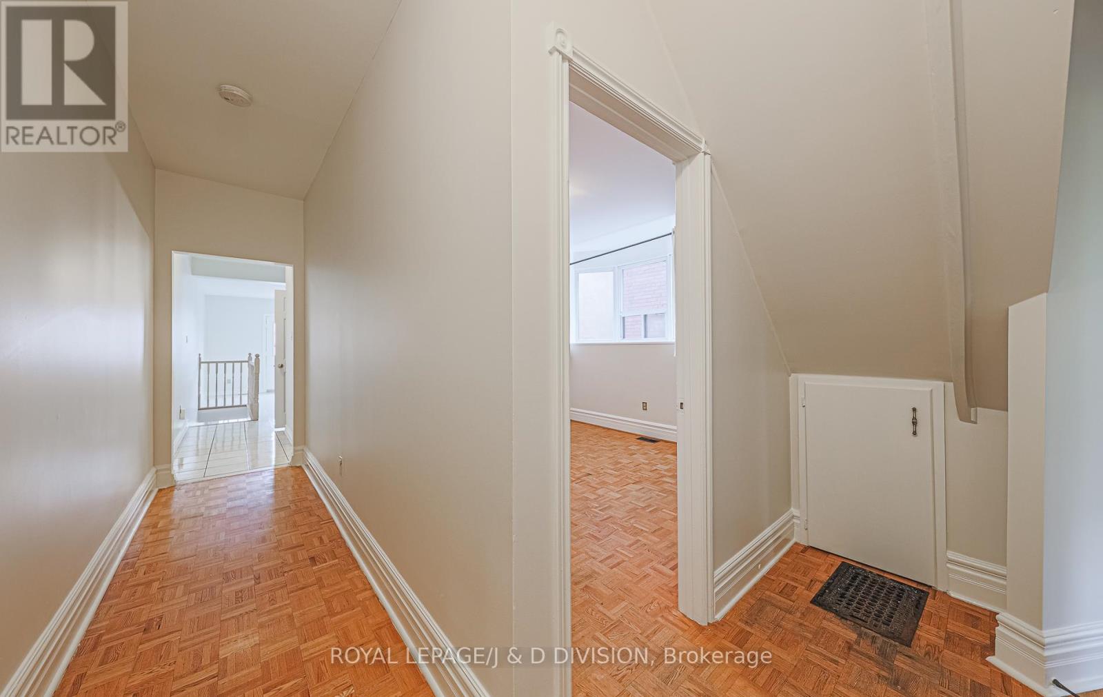 Main - 484 Concord Avenue, Toronto, Ontario  M6H 2P8 - Photo 6 - W12534724