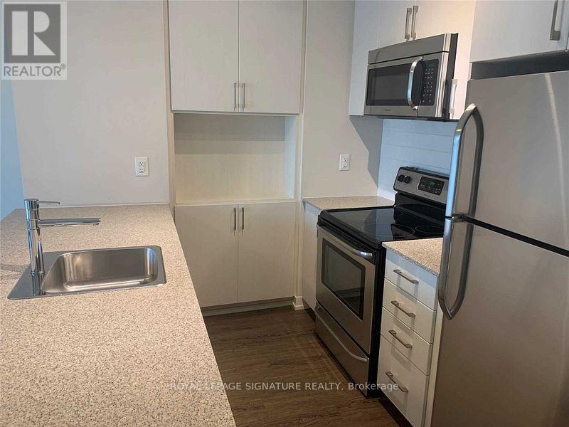 2205 - 2550 Eglinton Avenue W, Mississauga, Ontario  L5M 0Y2 - Photo 3 - W12534734
