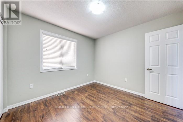 (Main) - 28 Birch Lake Court, Brampton, Ontario  L6P 3M6 - Photo 23 - W12534736