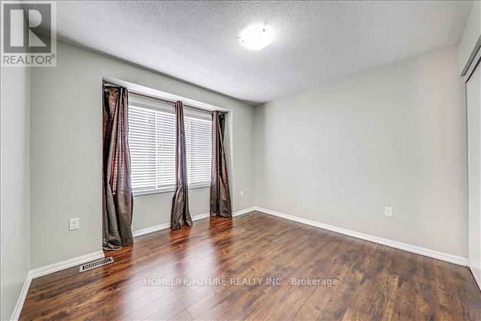 (Main) - 28 Birch Lake Court, Brampton, Ontario  L6P 3M6 - Photo 26 - W12534736