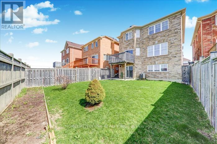 (Main) - 28 Birch Lake Court, Brampton, Ontario  L6P 3M6 - Photo 29 - W12534736