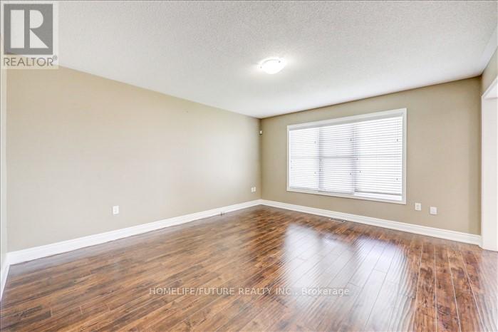 (Main) - 28 Birch Lake Court, Brampton, Ontario  L6P 3M6 - Photo 9 - W12534736