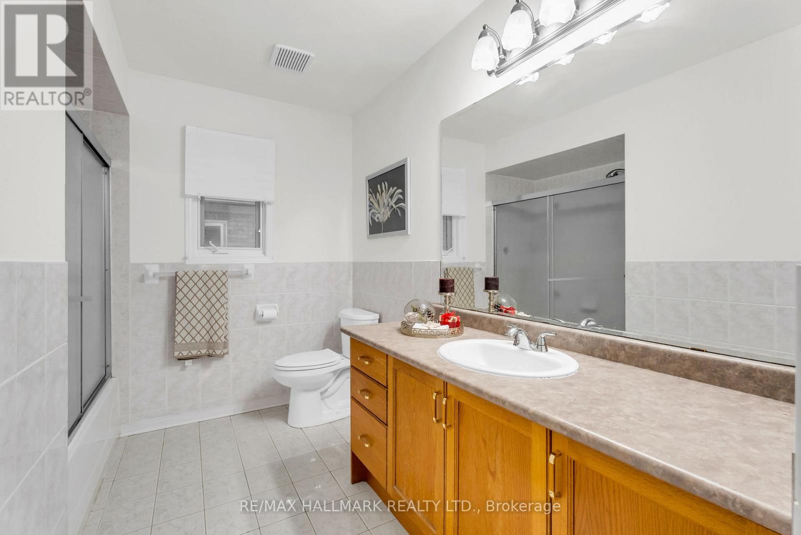 16 Pacific Wind Crescent, Brampton, Ontario  L6R 1Z9 - Photo 19 - W12529182