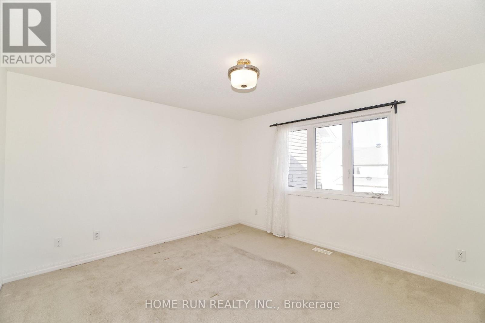 118 Overberg Way, Ottawa, Ontario K2S 0V9 - Photo 23 - X12489036