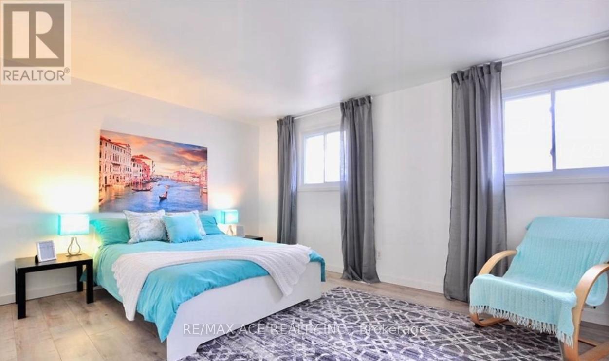 99 Toulon Crescent, London East, Ontario N5V 1J4 - Photo 7 - X12534628