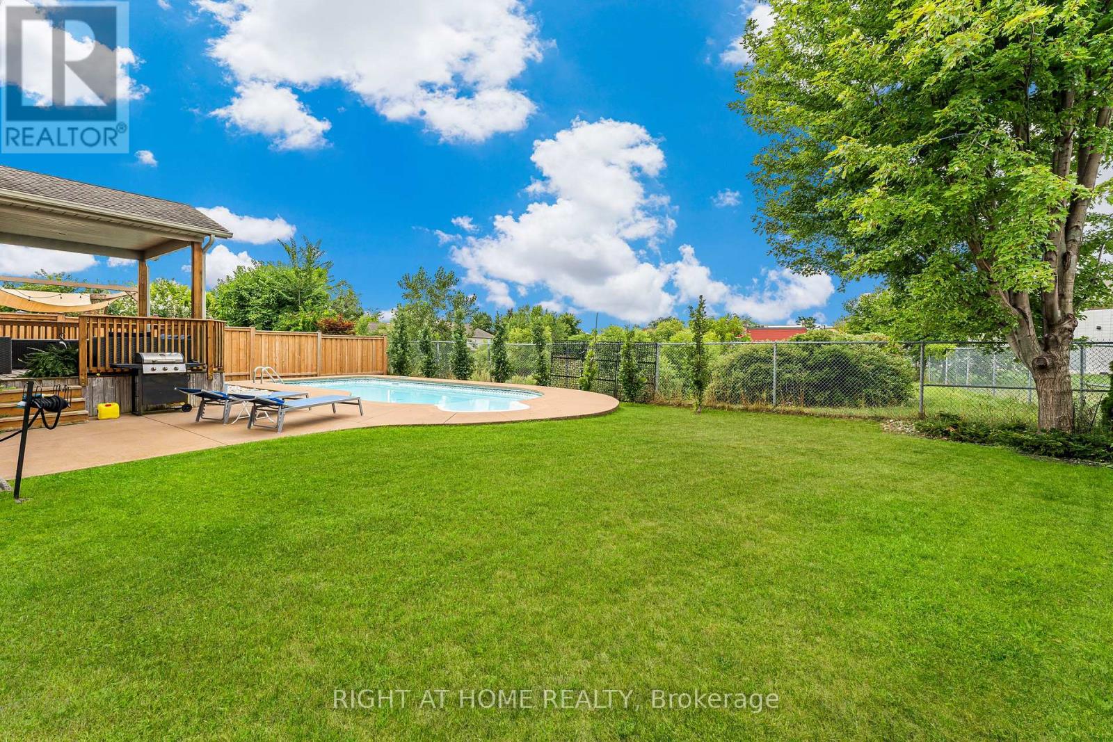80 Loretta Drive, Niagara-On-The-Lake, Ontario  L0S 1T0 - Photo 42 - X12534640