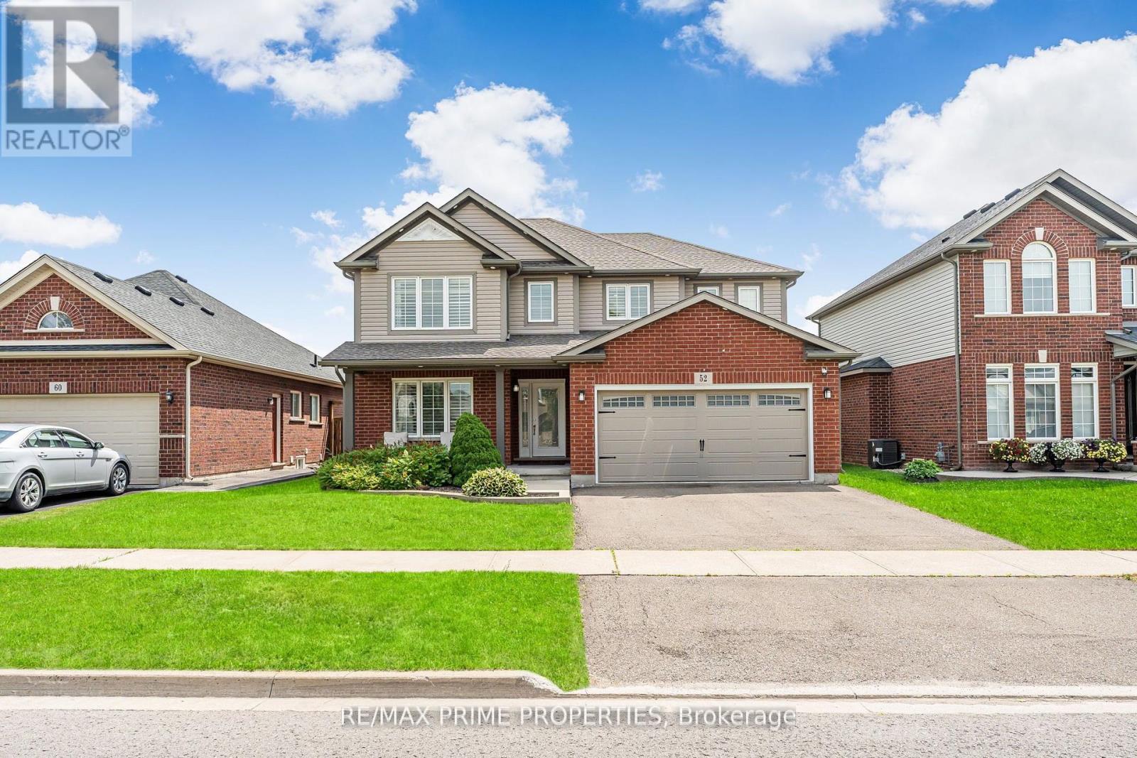 52 Clare Avenue, Welland, Ontario  L3C 0B7 - Photo 2 - X12534694