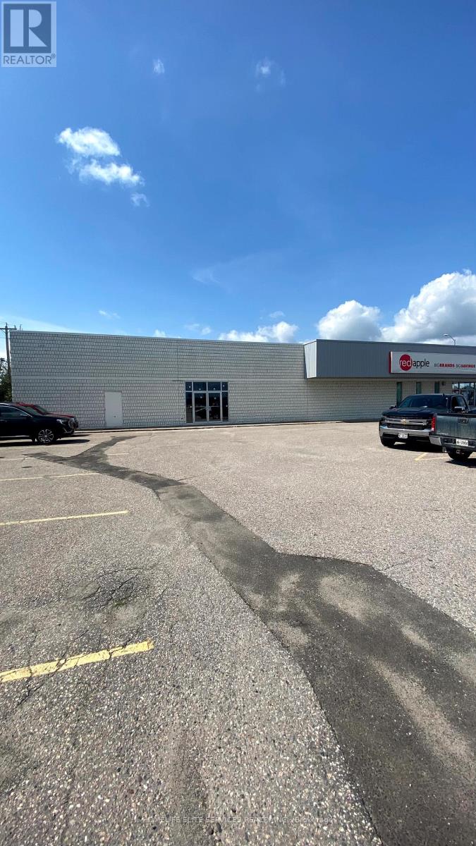 210 FRONT DRIVE, West Nipissing, Ontario