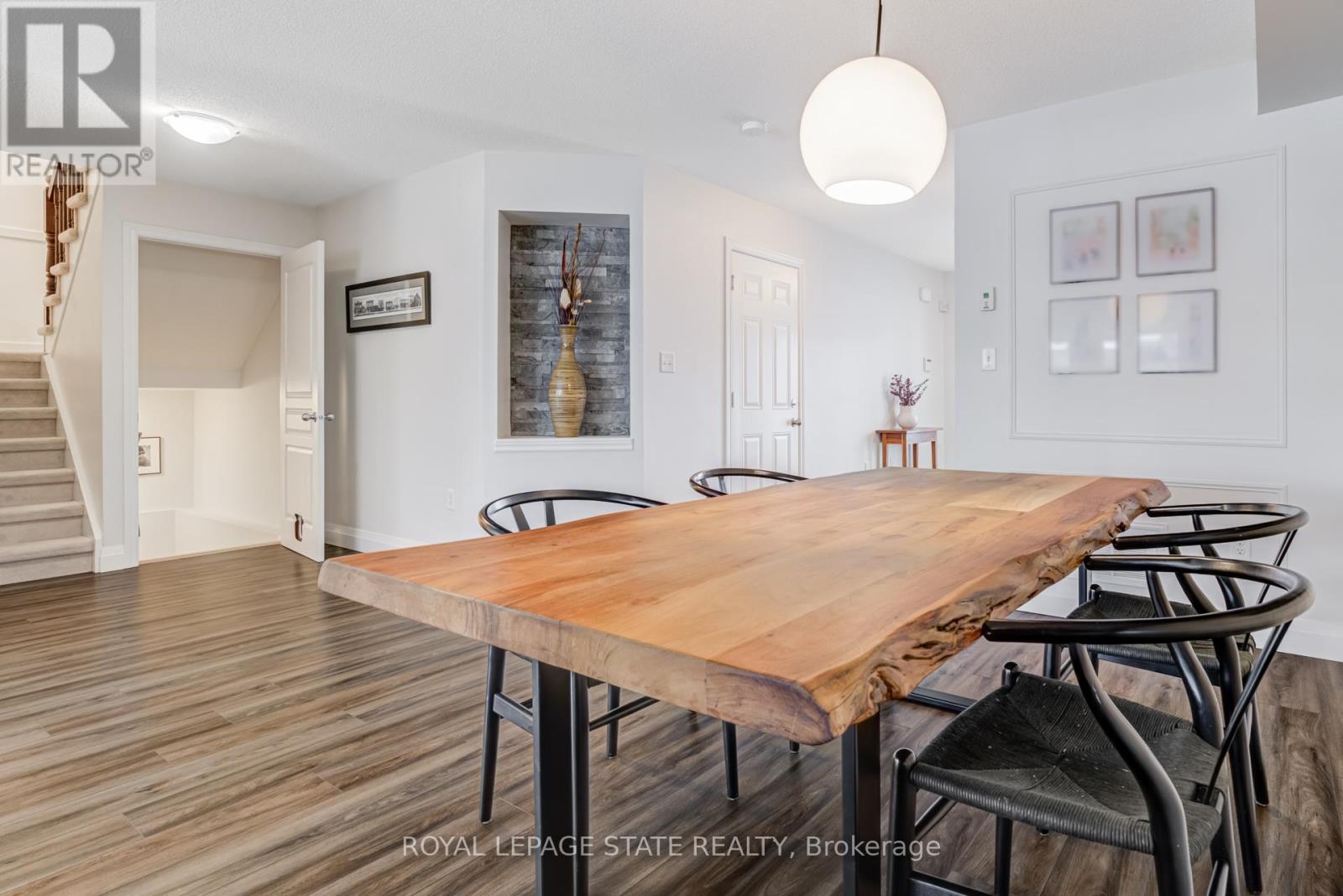 36 Irwin Avenue, Hamilton, Ontario  L9K 0E9 - Photo 6 - X12534716