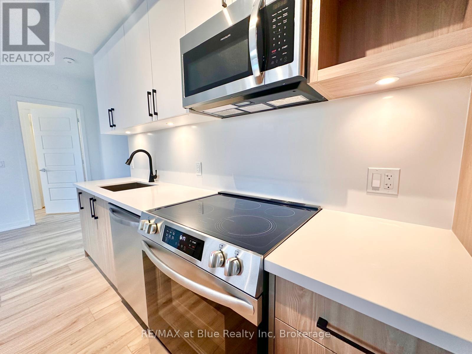 515 - 333 Sunseeker Avenue, Innisfil, Ontario  L9S 0R6 - Photo 9 - N12534584