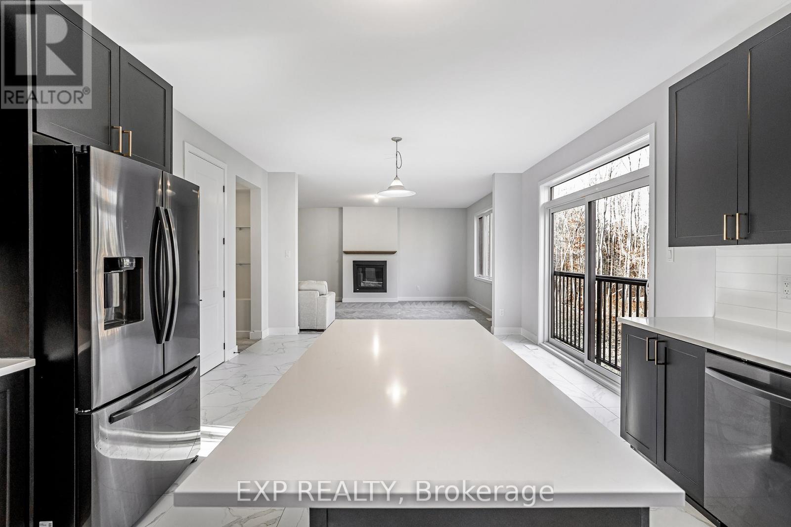 256 Antler Court, Mississippi Mills, Ontario  K0A 1A0 - Photo 19 - X12534918