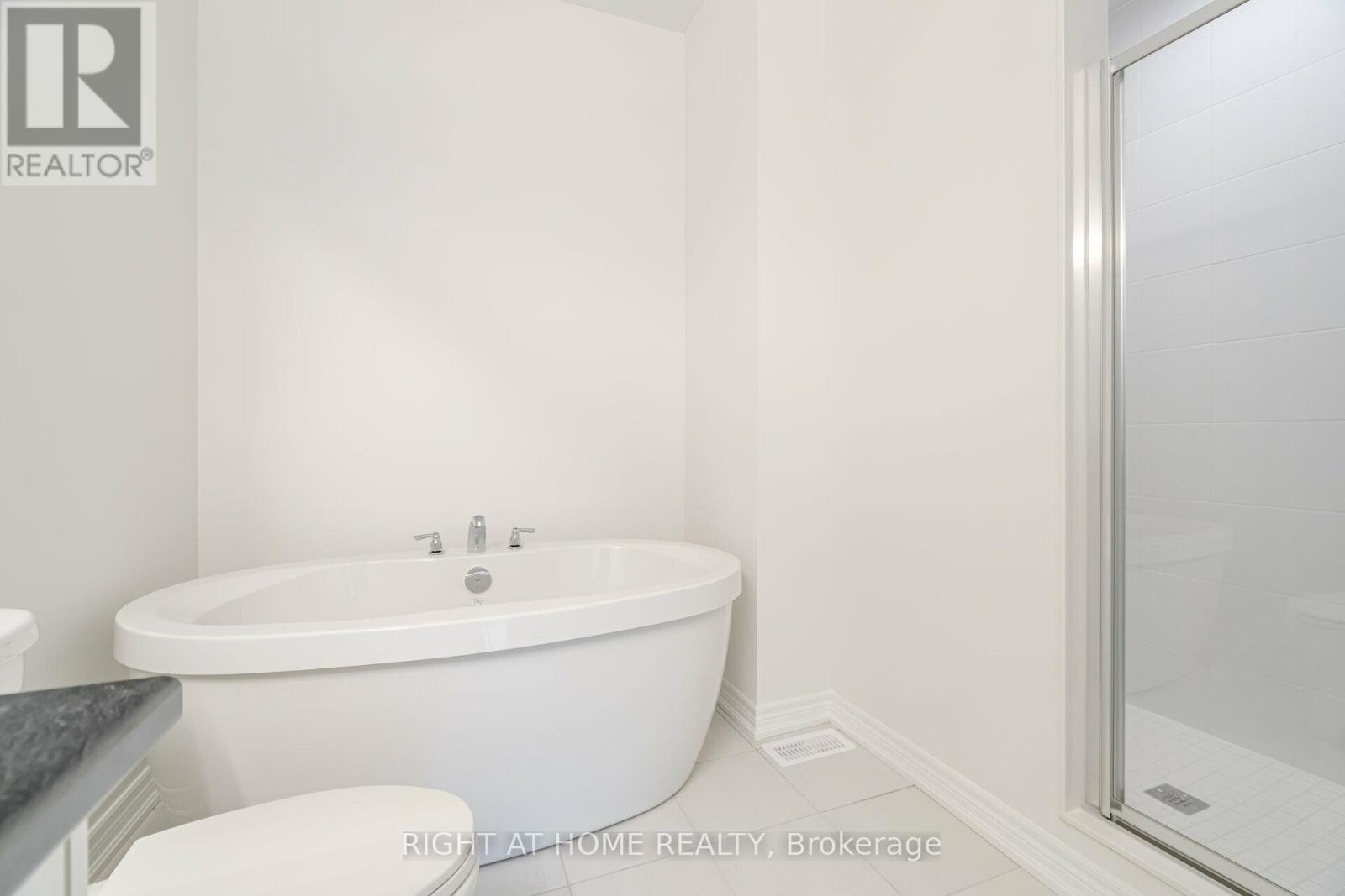 77 Singhampton Road, Vaughan, Ontario  L4H 3N5 - Photo 30 - N12531548