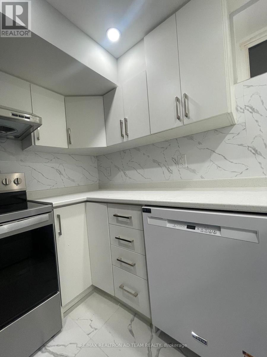 Basement - 2365 Bostock Crescent, Mississauga, Ontario  L5J 3S8 - Photo 3 - W12480291