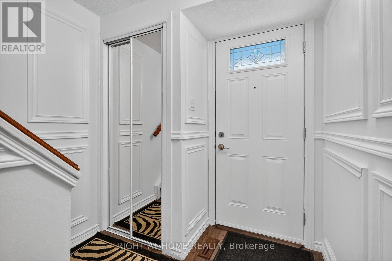 95 - 1474 Heatherington Road, Ottawa, Ontario  K1V 6S1 - Photo 4 - X12534580