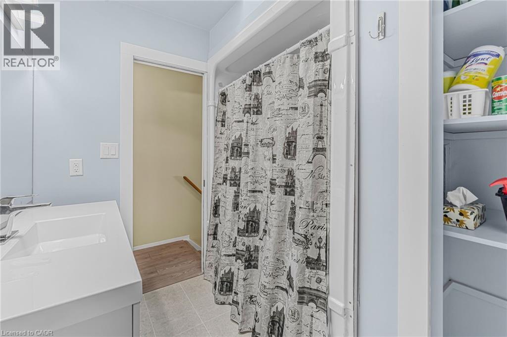 5880 Crimson Drive, Niagara Falls, Ontario L2G 7T7 - Photo 17 - 40773648