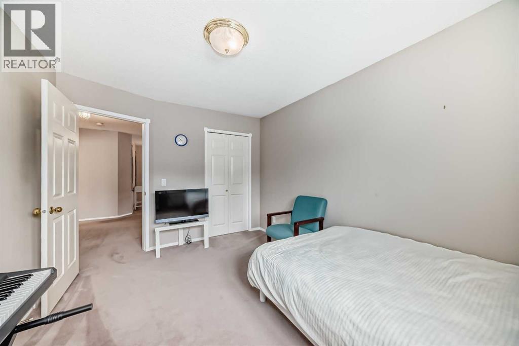 1405 Shawnee Road Sw, Calgary, Alberta  T2Y 2T1 - Photo 32 - A2254159