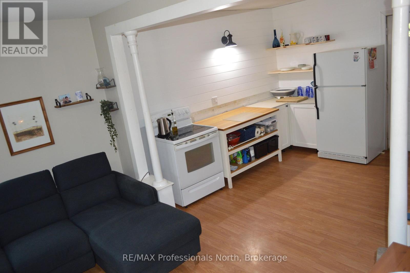 72 Bobcaygeon Road, Minden Hills, Ontario K0M 2K0 - Photo 24 - X12534820